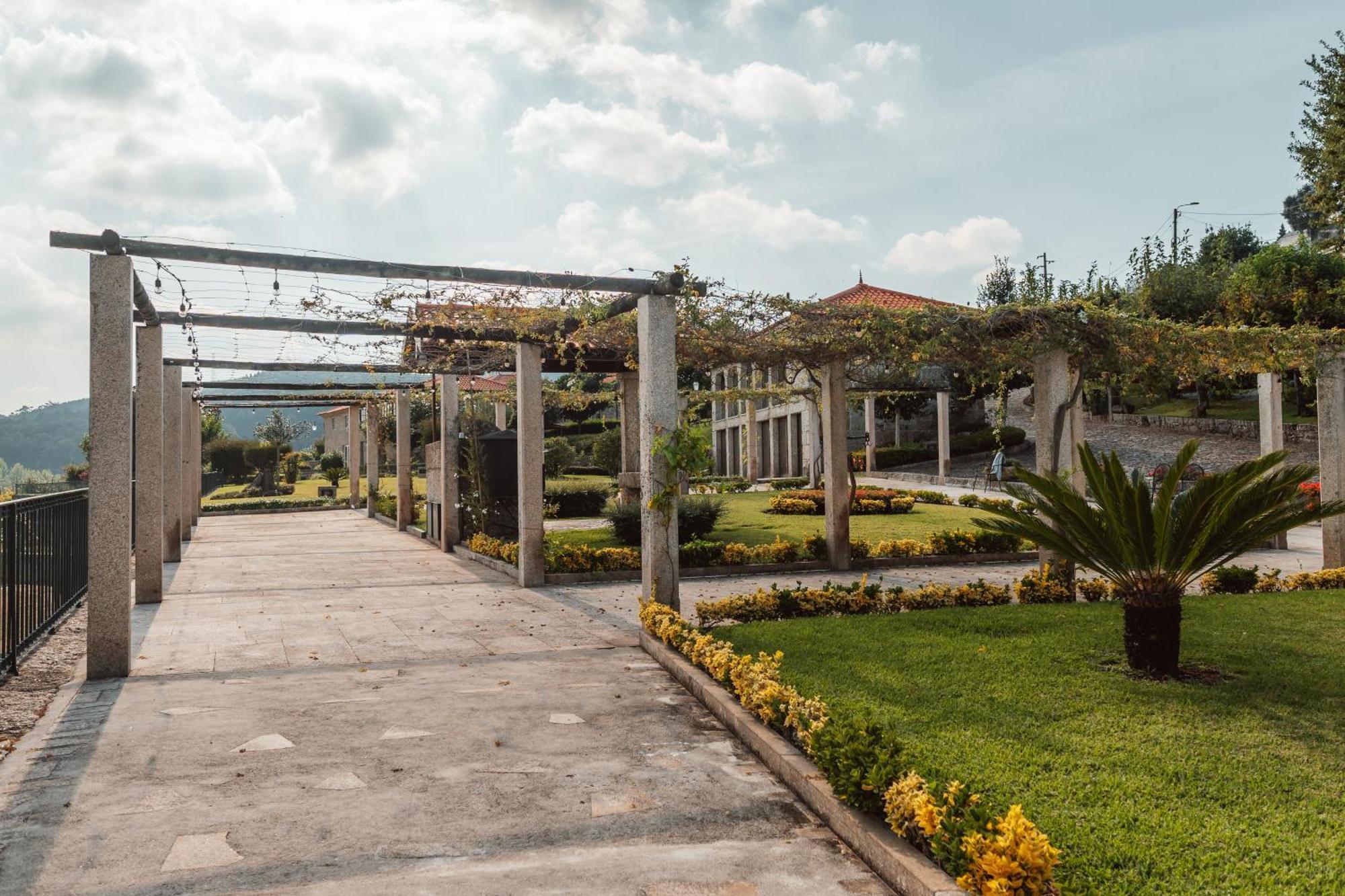 Quinta Da Eira Do Sol Villa Guimarães Buitenkant foto